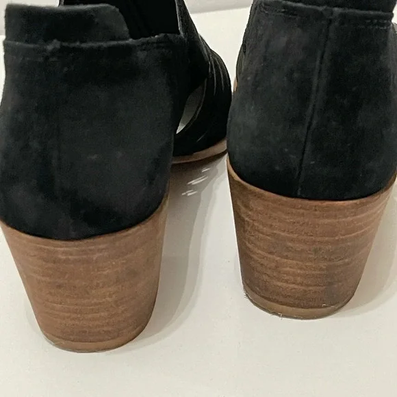 1.State Women's Black Pointed Strappy Ankle Bootie Suede Shoes blocked heel sz 6 - Picture 8 of 16